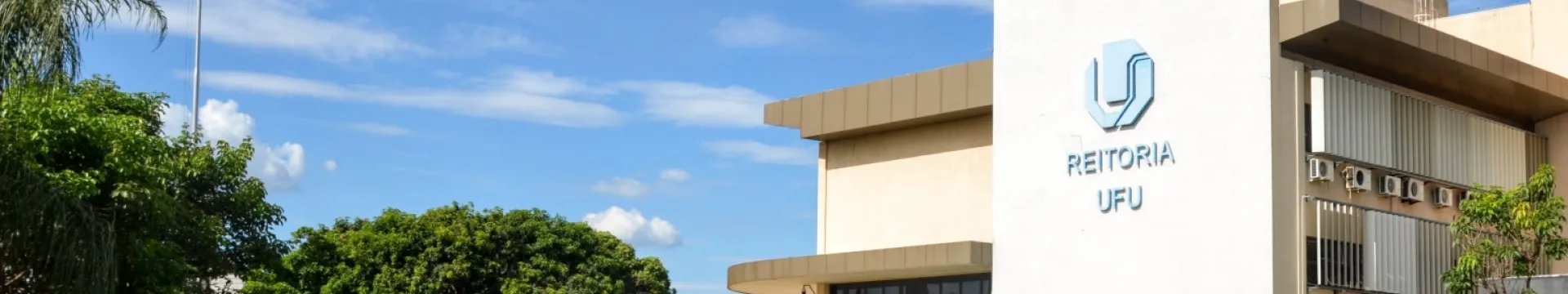 Fotografia da Reitoria 55BET